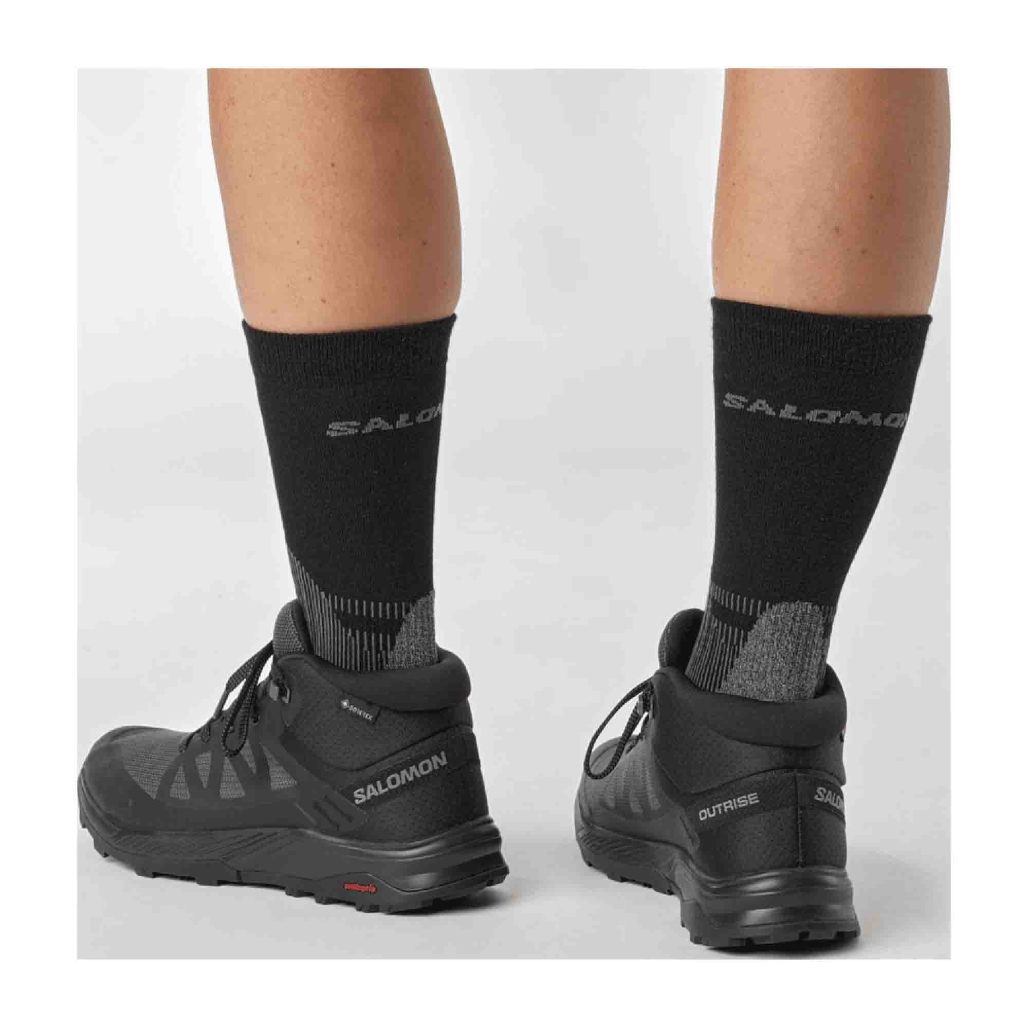 Salomon shoes OUTRISE MID GTX W Black for women, black