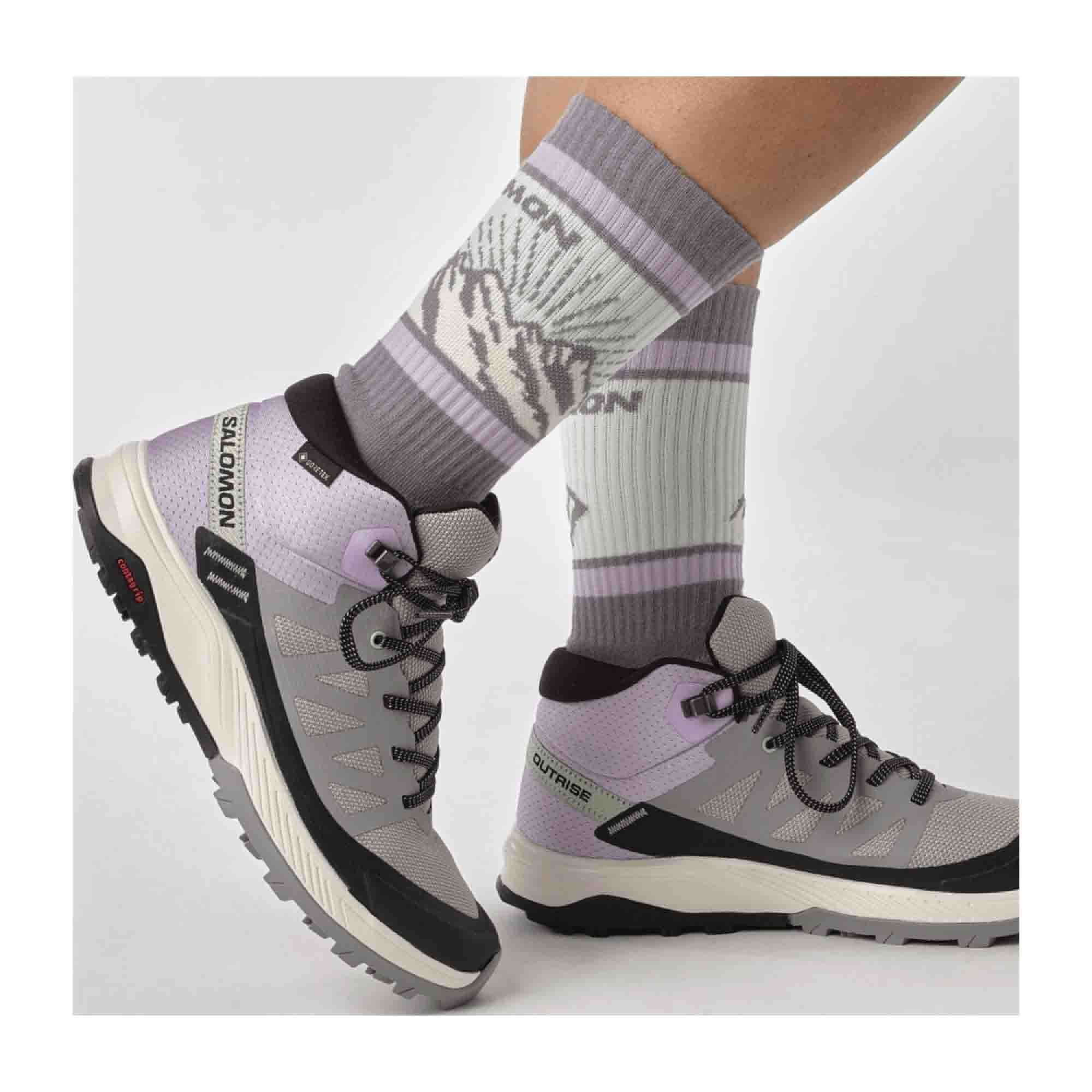 Salomon shoes OUTRISE MID GTX W Black for women, purple