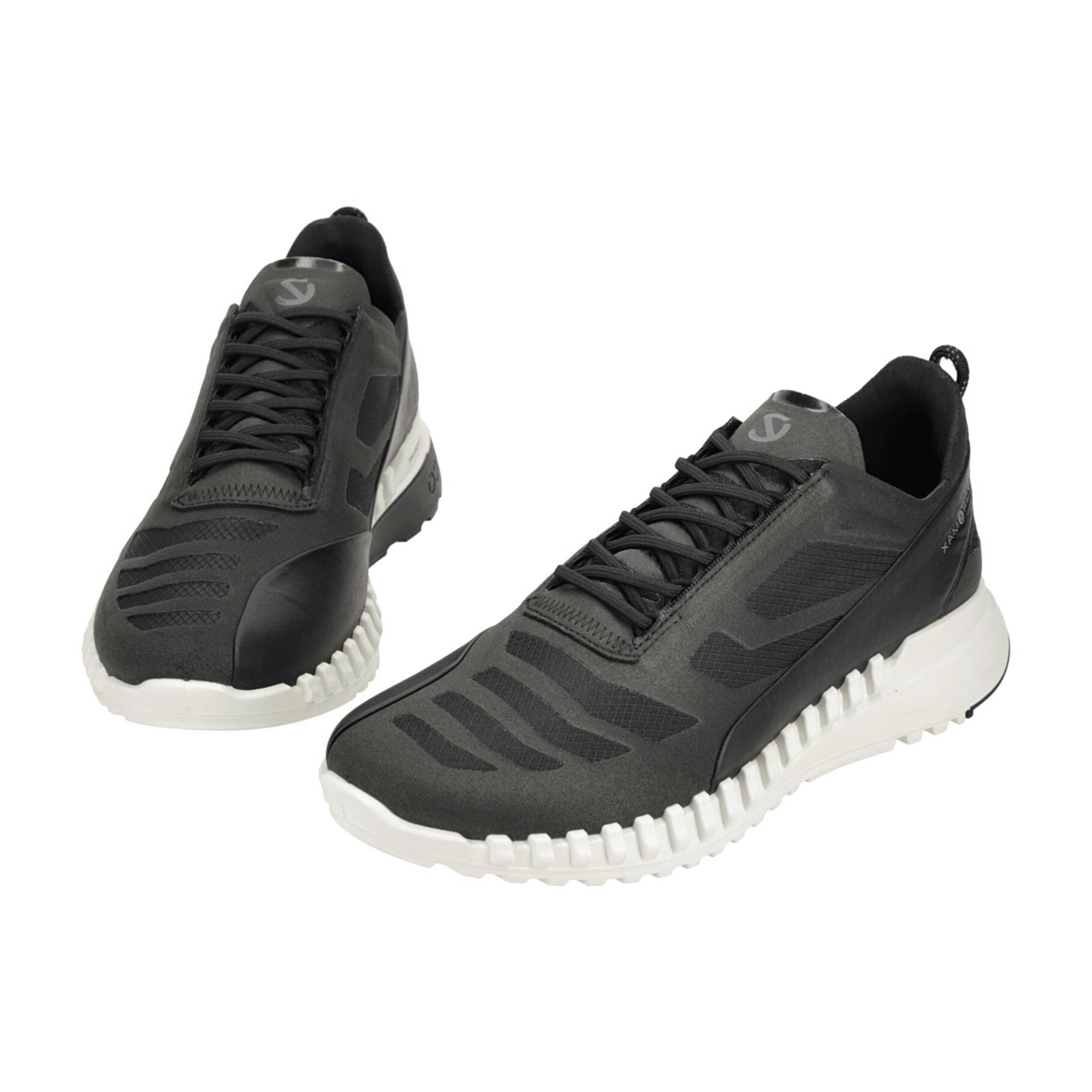 Ecco Men's Outdoor Shoes - Durable Black Trekking Footwear