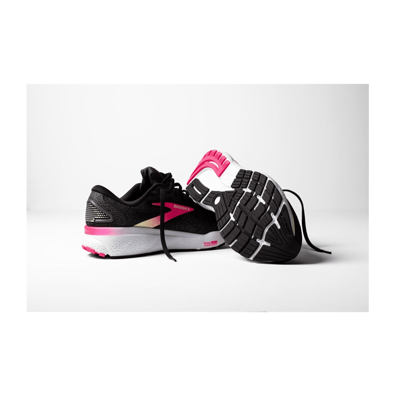 Brooks Ghost 16 Women's Running Shoes in Black Synthetic