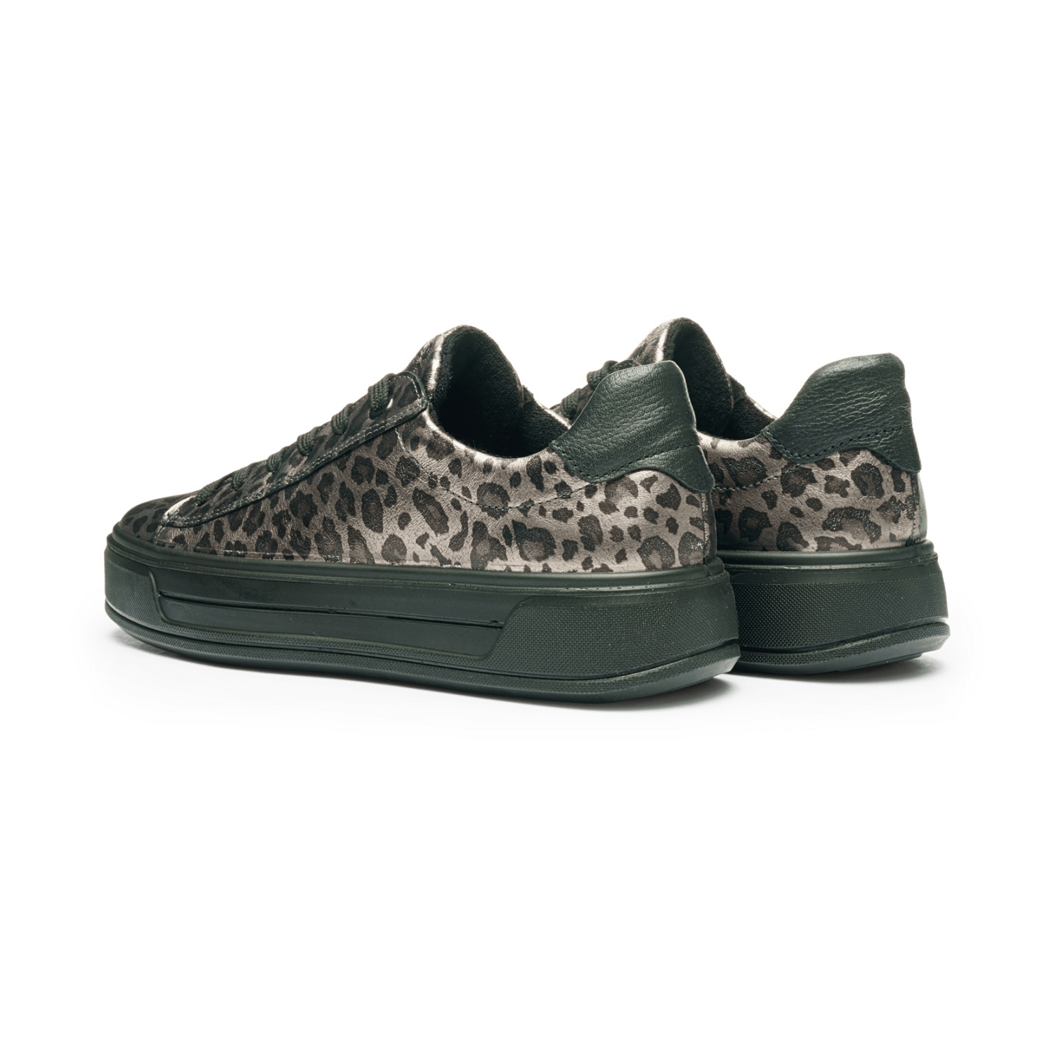 ARA Canberra Women's Sneakers in animal print smooth leather with lacing and polyurethane sole
